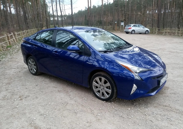 Toyota Prius cena 53500 przebieg: 263500, rok produkcji 2016 z Skierniewice małe 232